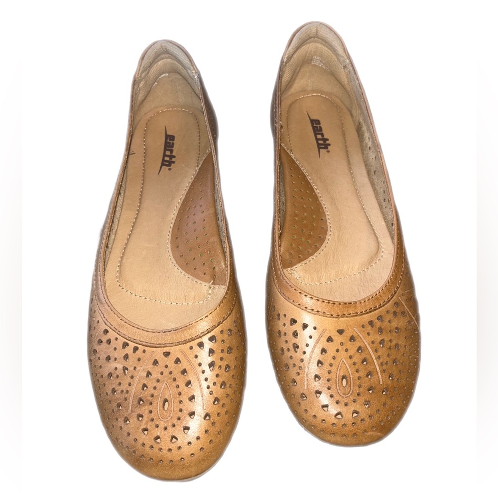 Earth Royale Soft Leather Sand Brown Size 7.5